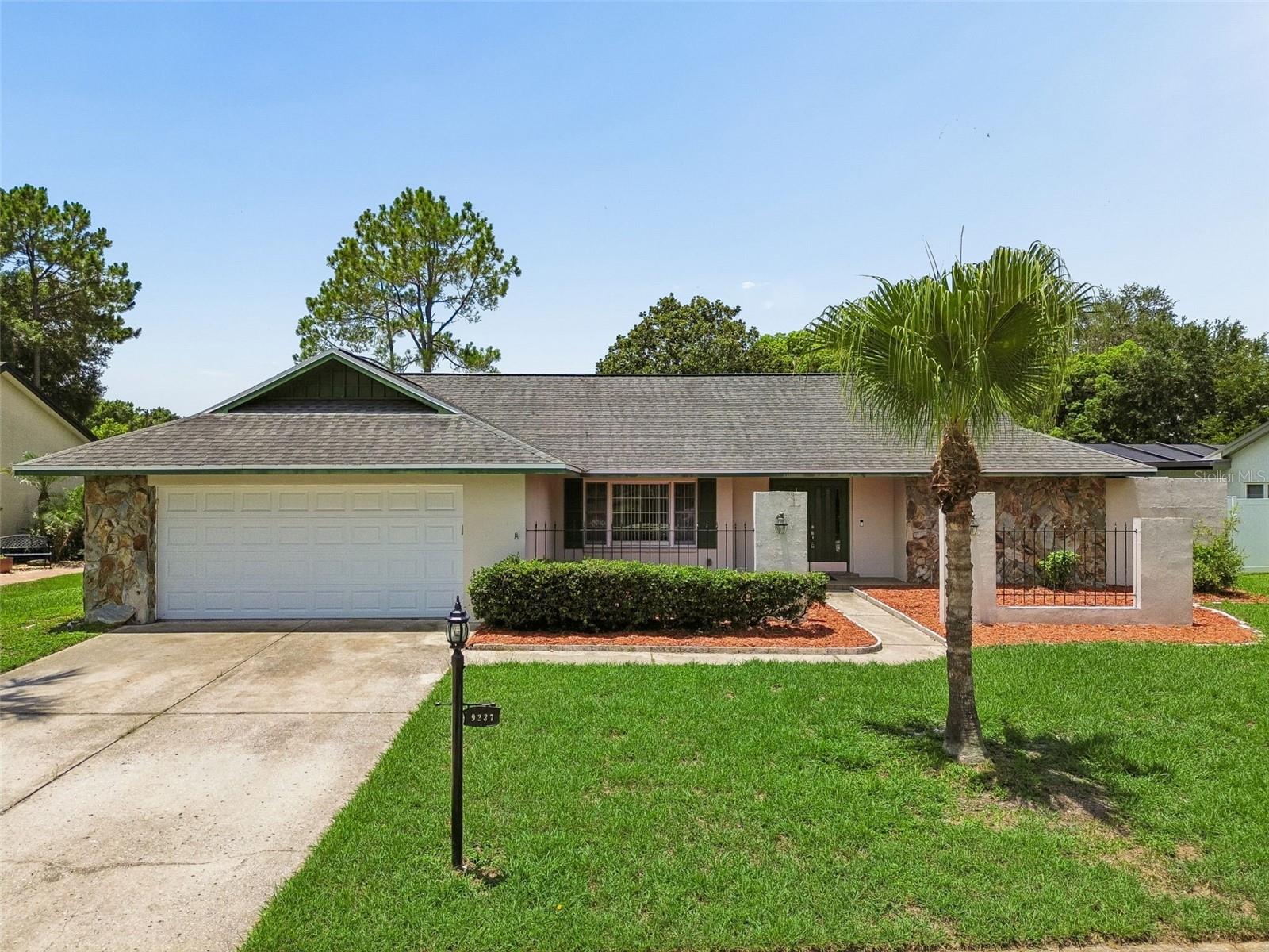 9237 PEBBLE CREEK DR — photo 47
