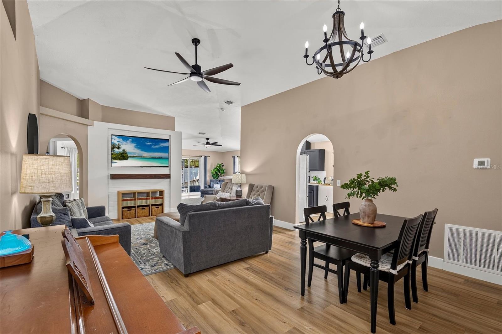31806 LOCH ALINE DR — photo 8