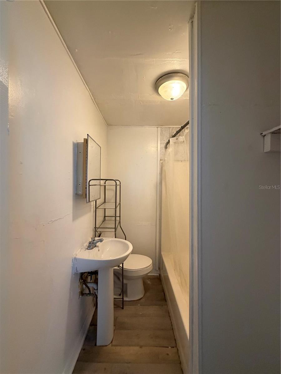 1505 N ORANGE ST — photo 23