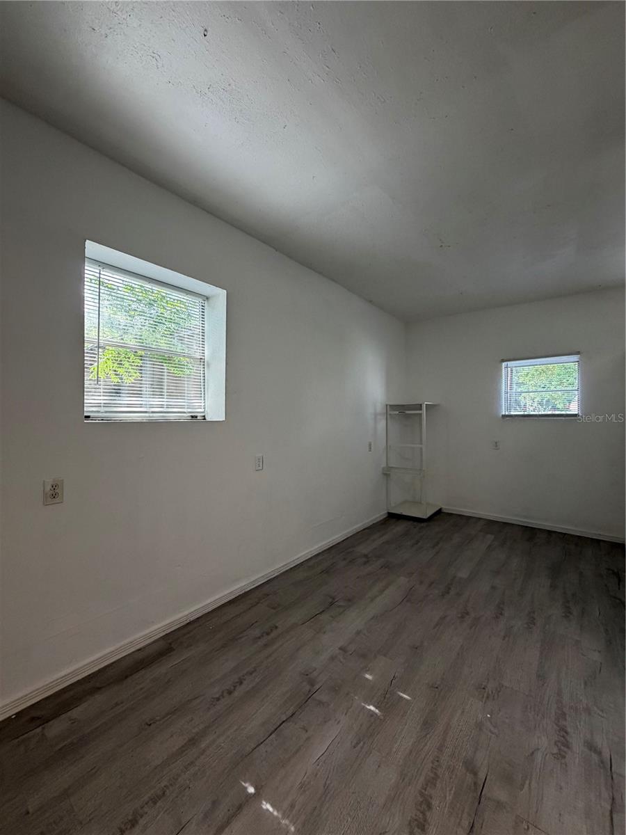 1505 N ORANGE ST — photo 15