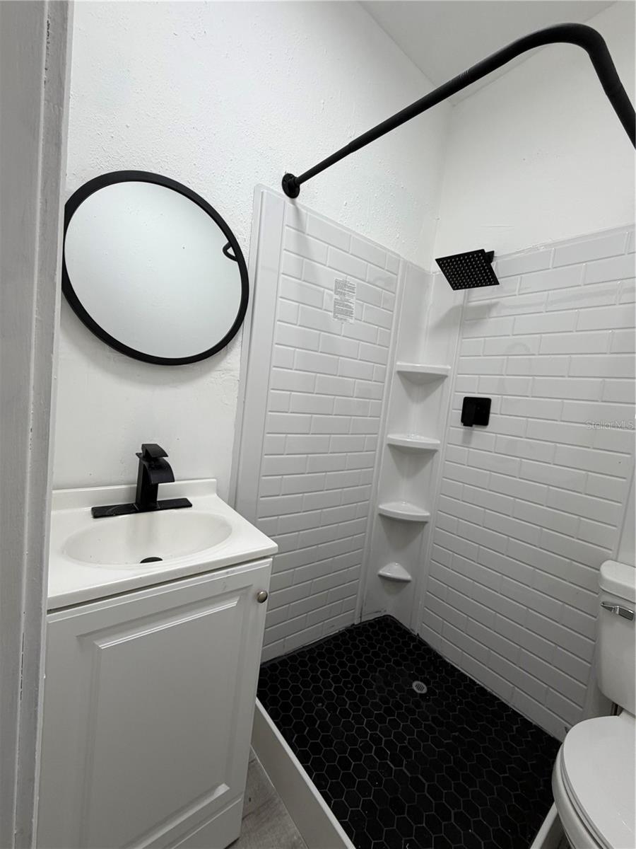 1505 N ORANGE ST — photo 14
