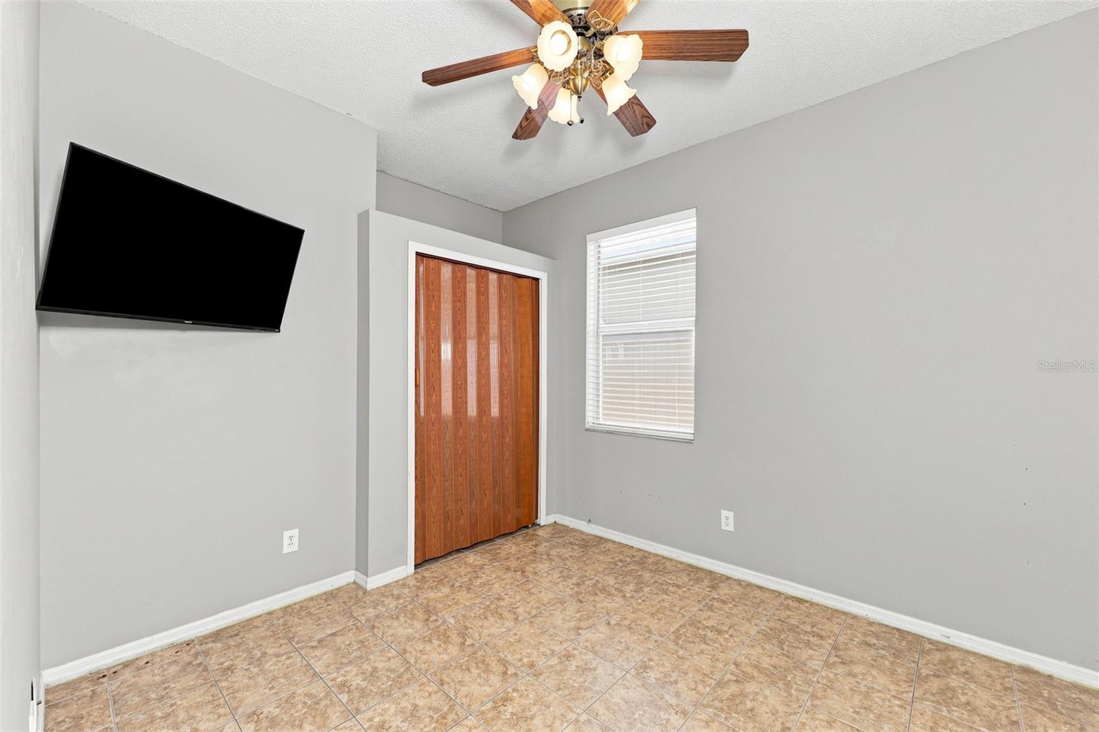 514 GREG ST — photo 25