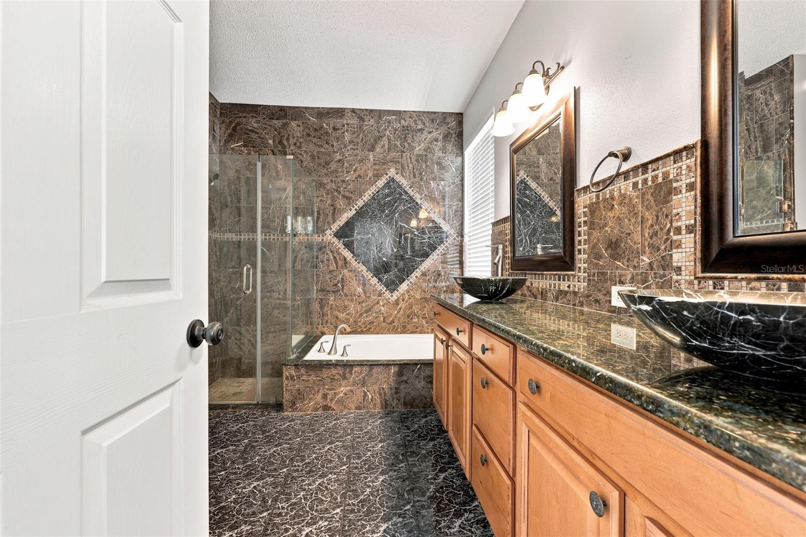 514 GREG ST — photo 20