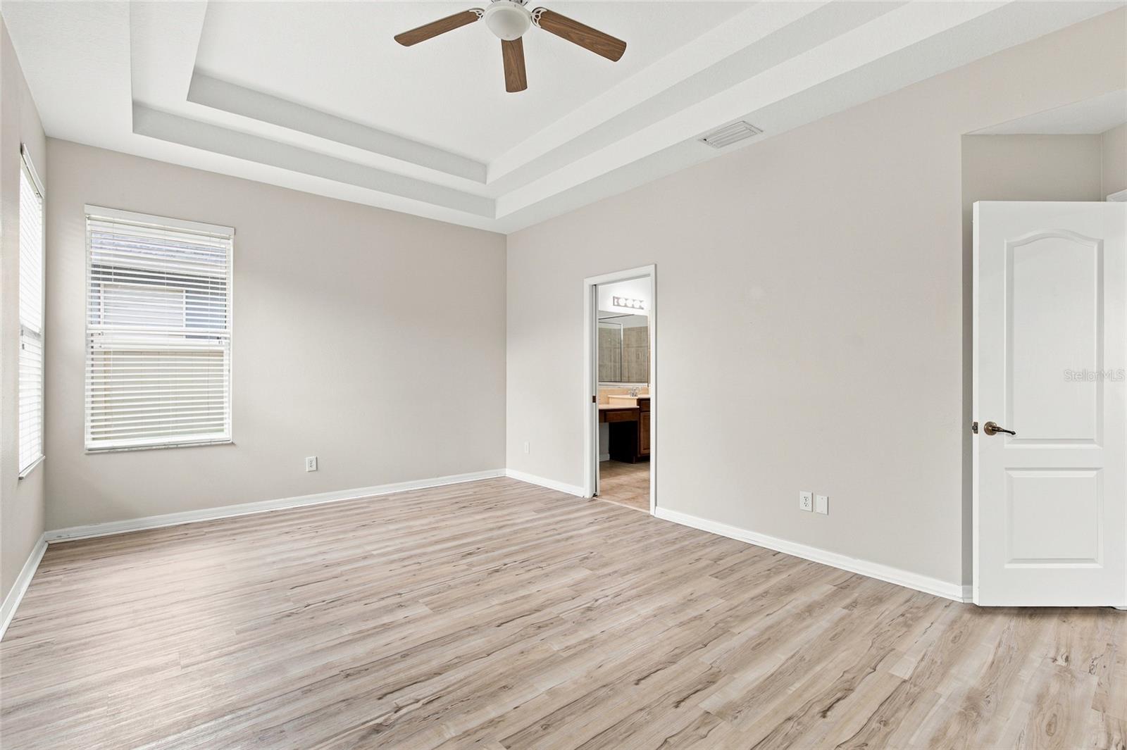 7806 GRASMERE DR — photo 14