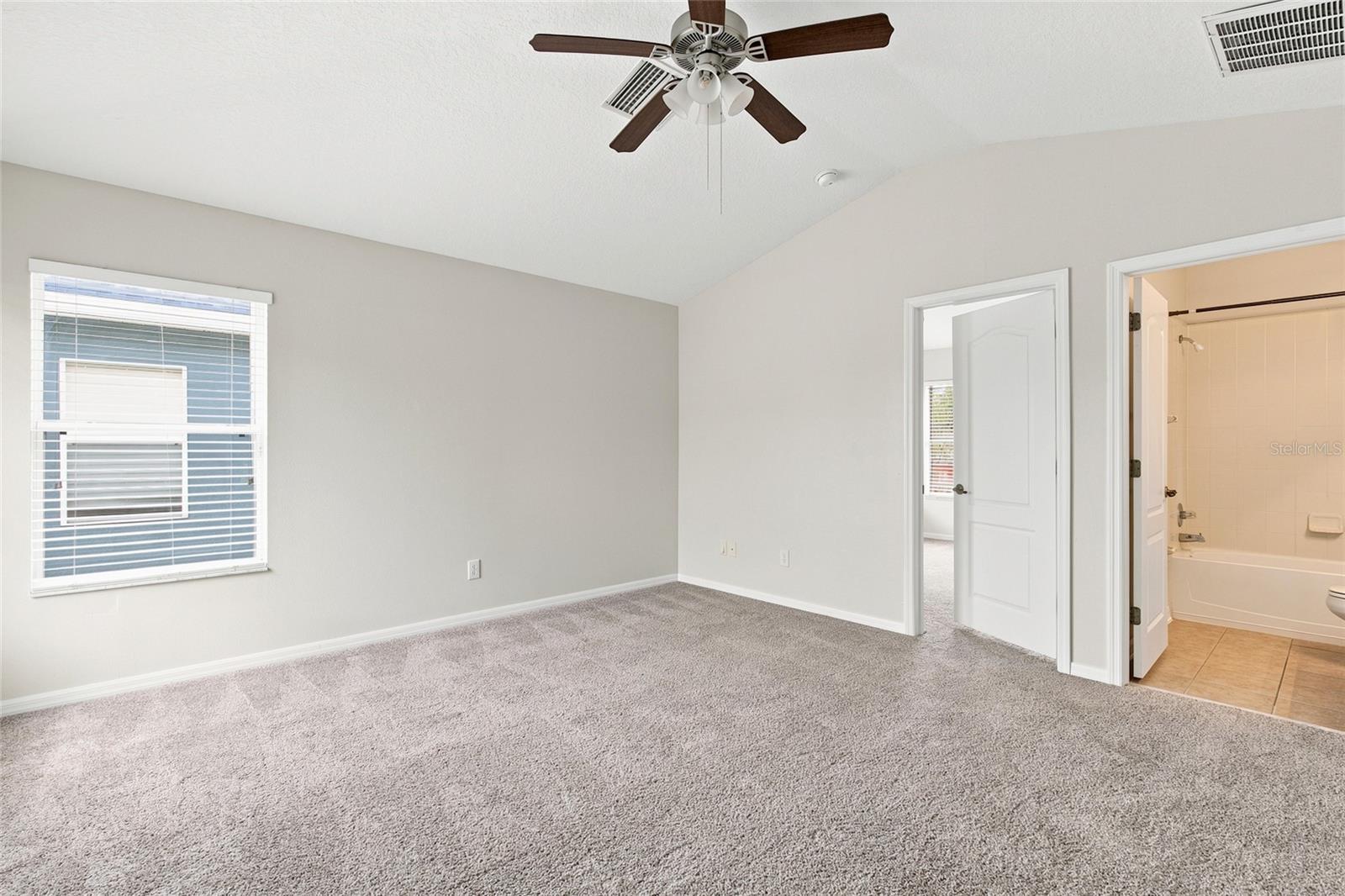 7806 GRASMERE DR — photo 27
