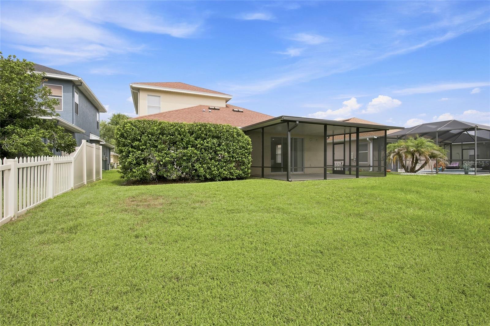 7806 GRASMERE DR — photo 35