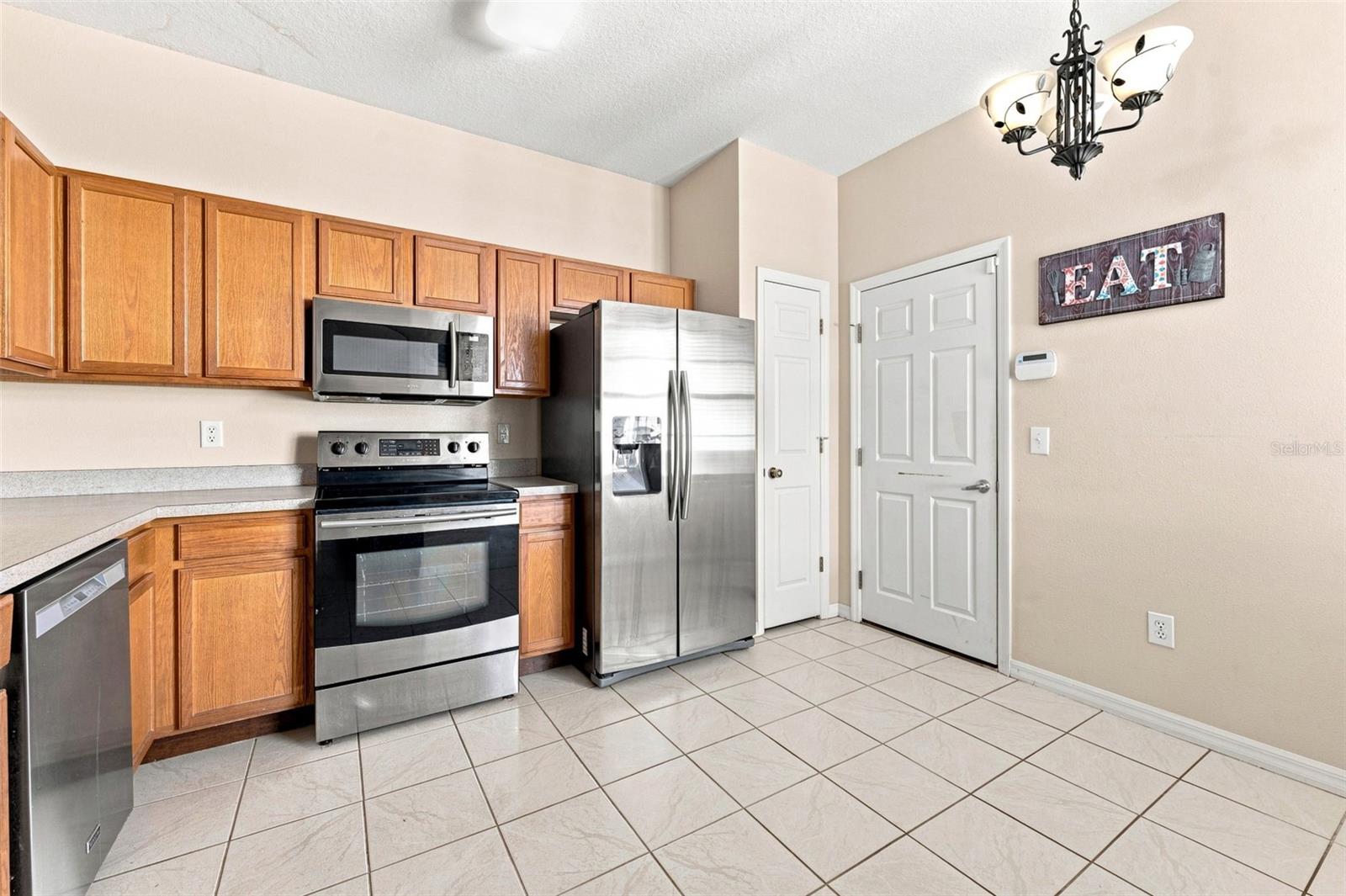 11220 WINDSOR PLACE CIR — photo 7