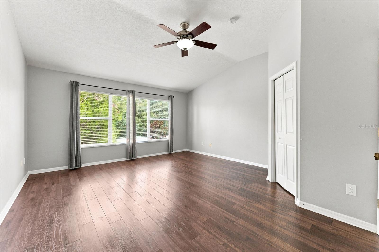 11220 WINDSOR PLACE CIR — photo 17
