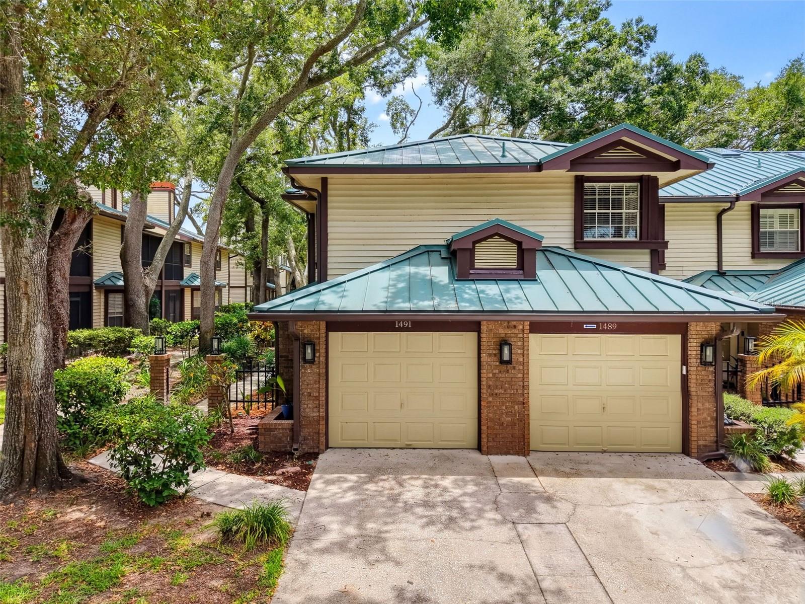 1491 MAHOGANY LN #1491 — photo 58