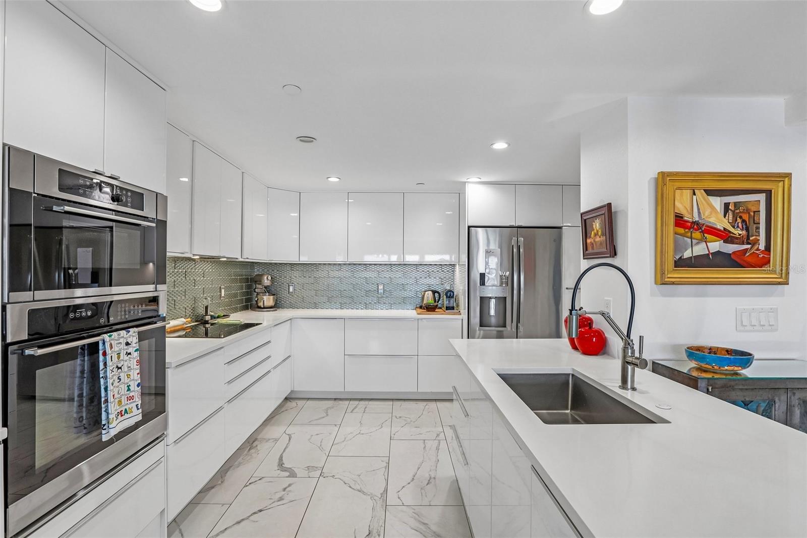 2 ADALIA AVE #301 — photo 10