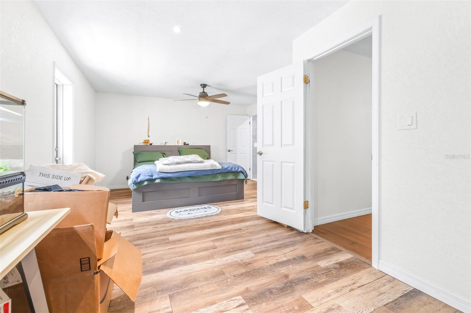 37237 NICOLE AVE — photo 8