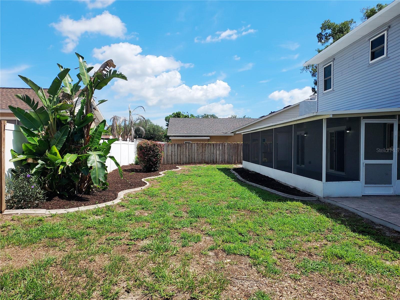 702 HYSSOP PL — photo 4