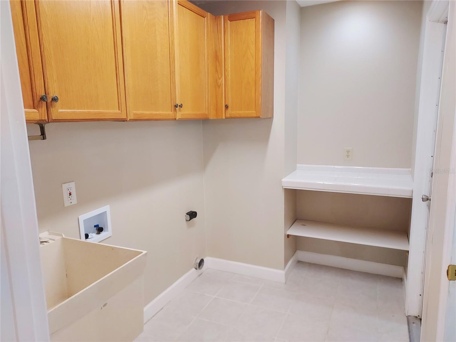 702 HYSSOP PL — photo 20