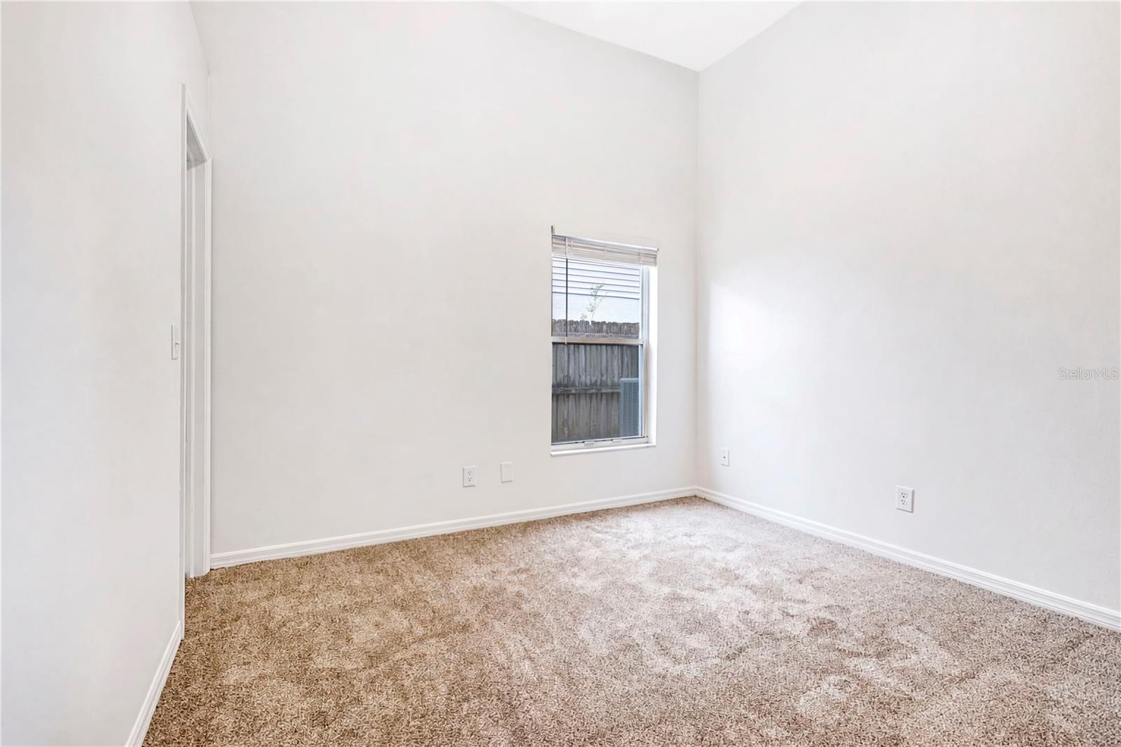 2302 LYNCREST CT — photo 13