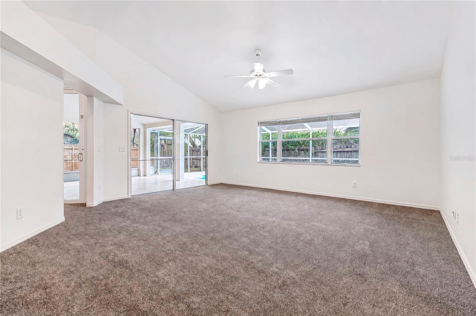 2302 LYNCREST CT — photo 4