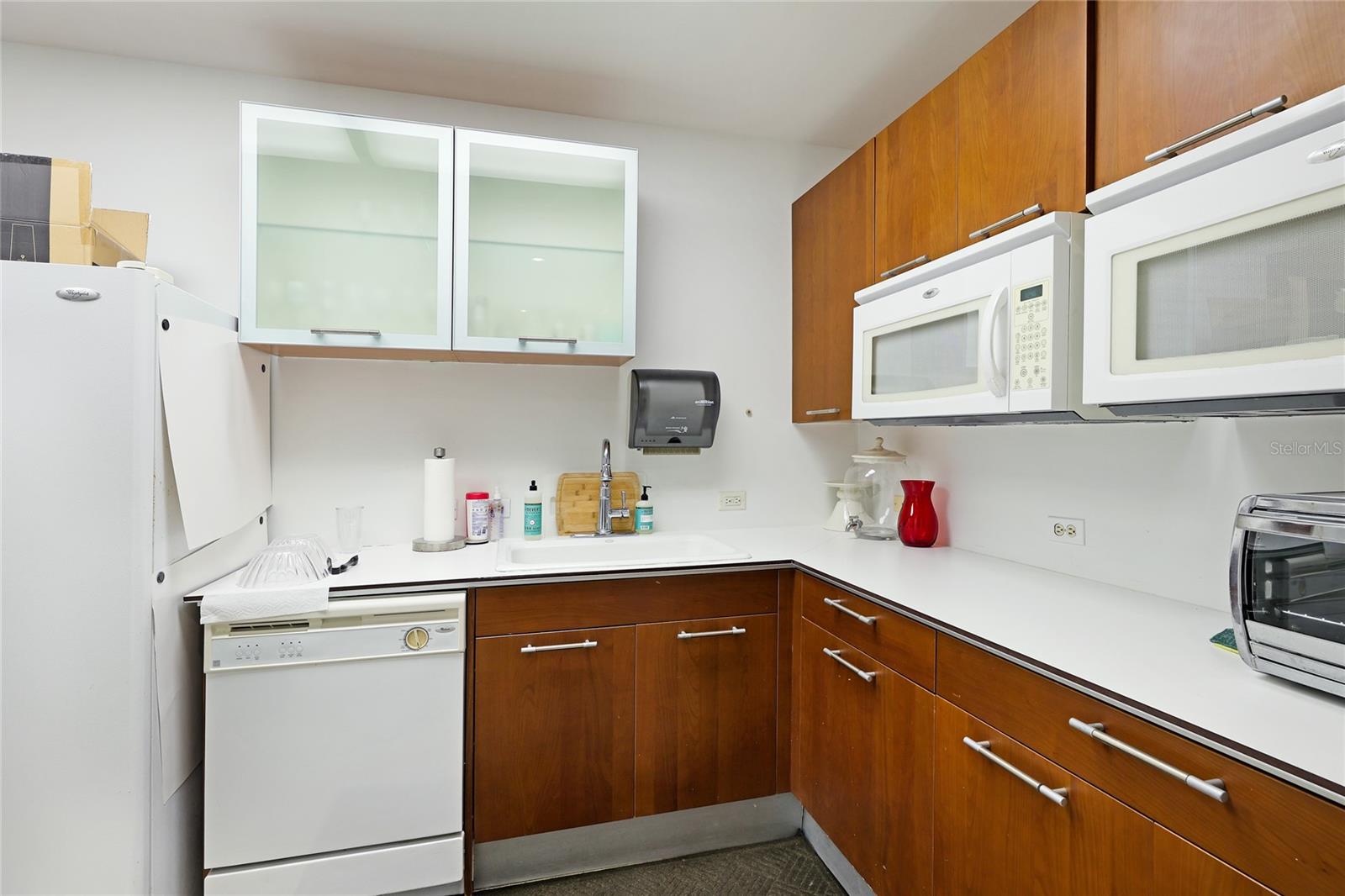1350 MAIN ST #1503 — photo 41