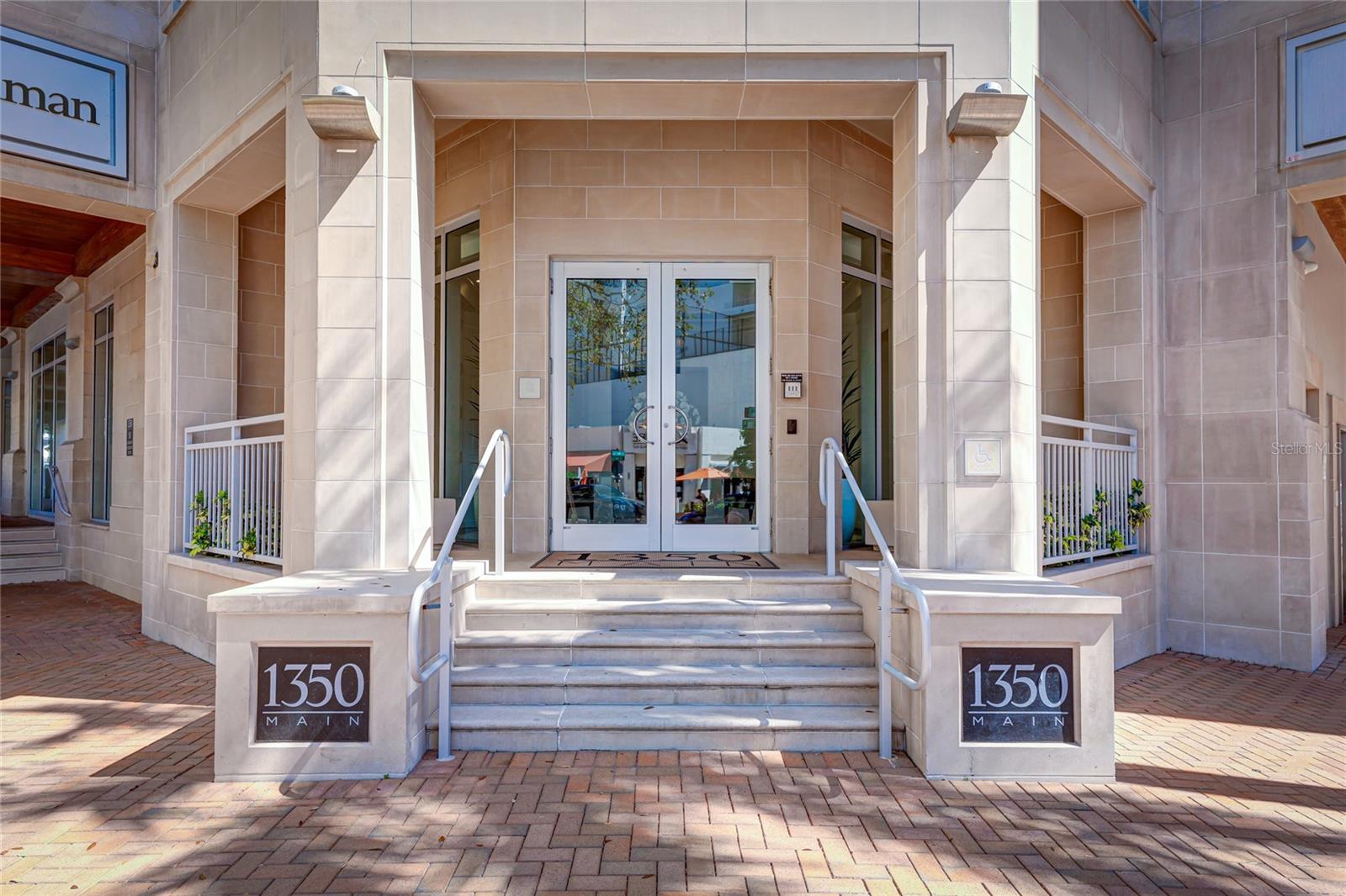 1350 MAIN ST #1503 — photo 28