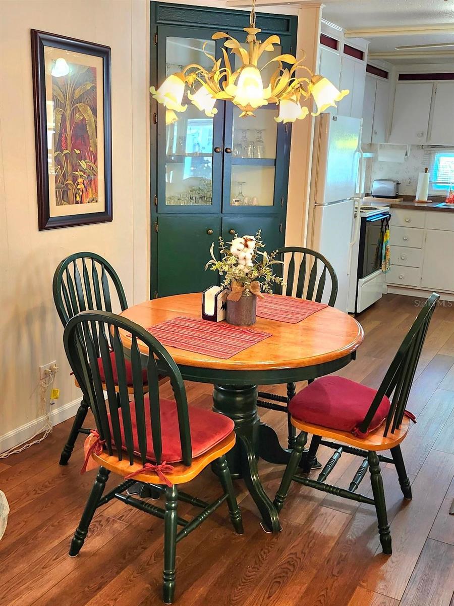 1715 ILLINOIS AVE — photo 15
