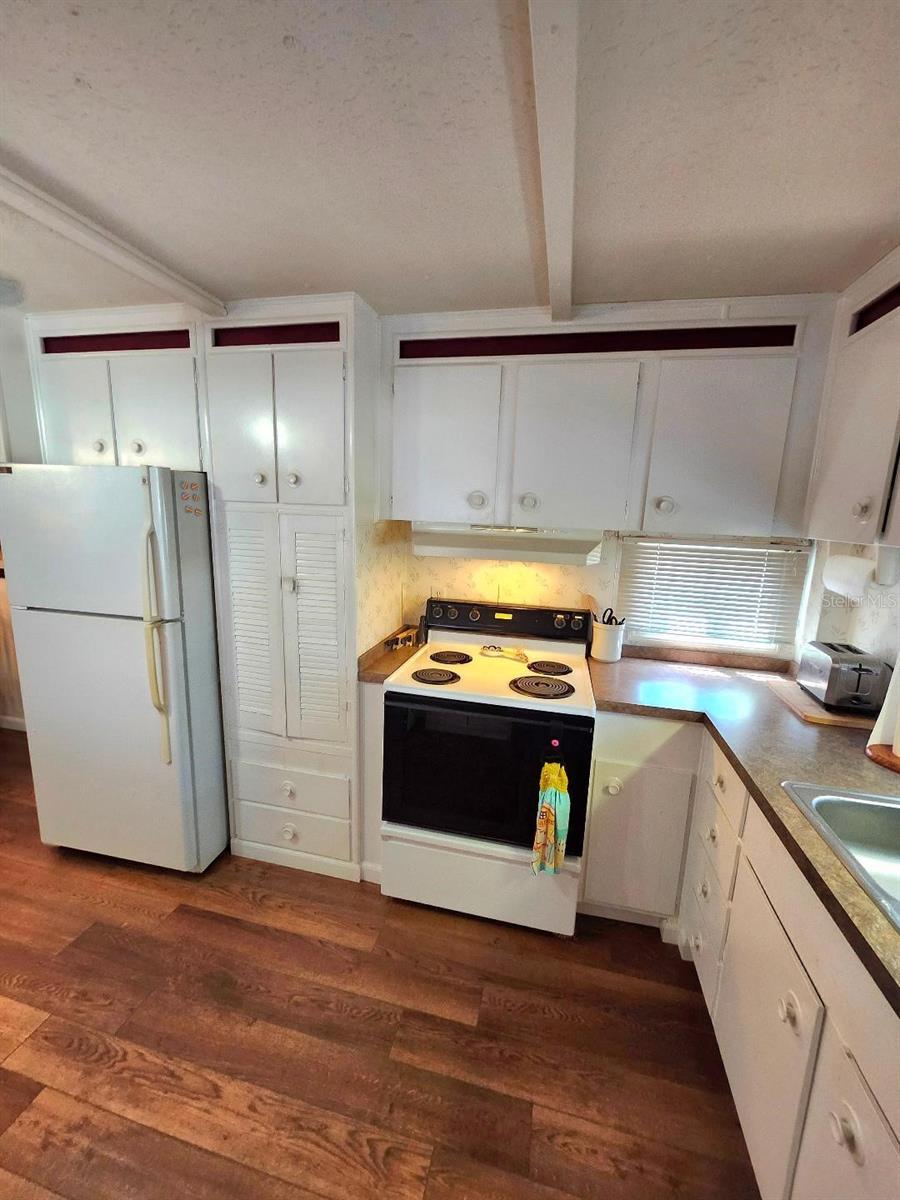 1715 ILLINOIS AVE — photo 20