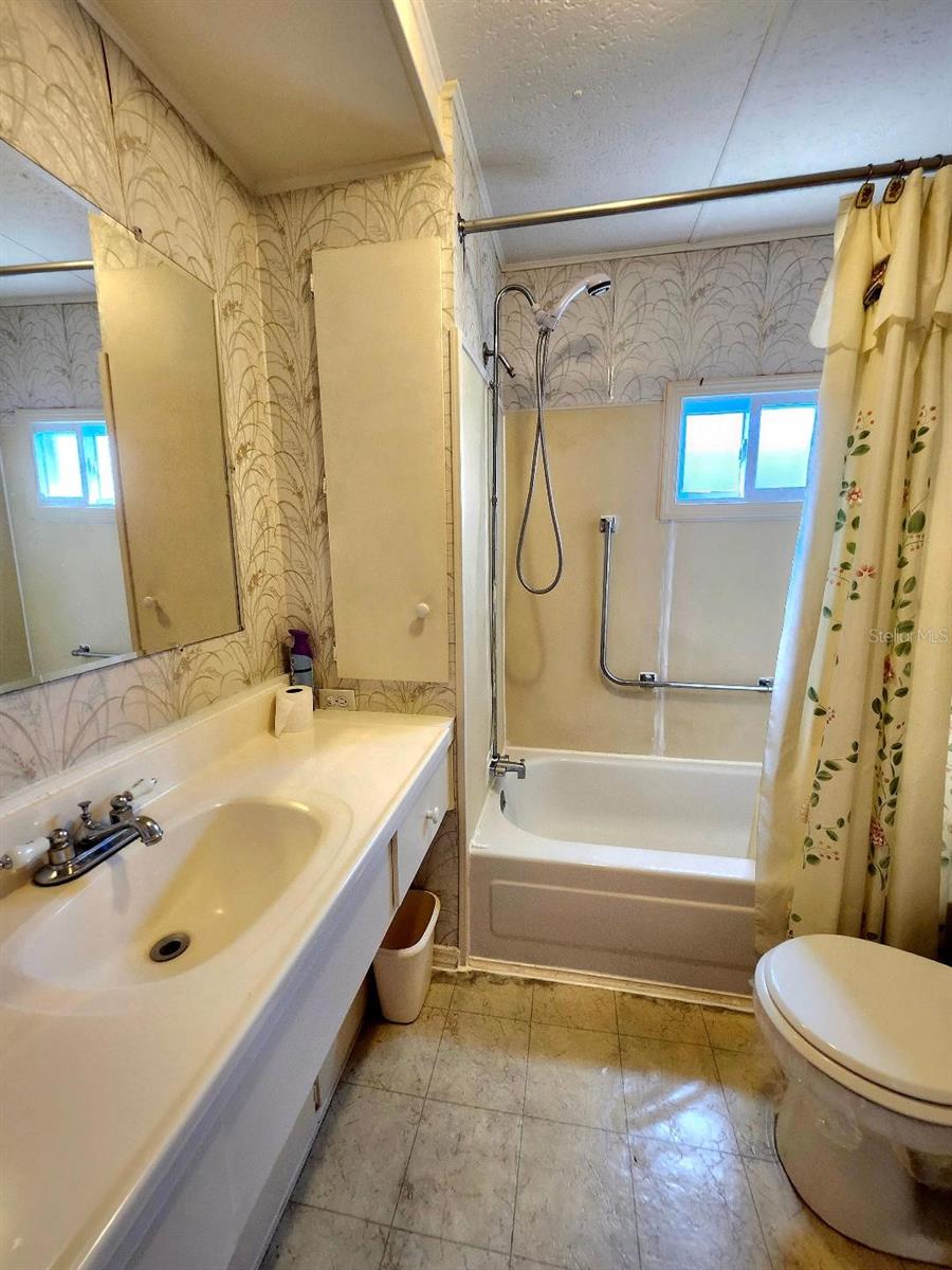 1715 ILLINOIS AVE — photo 33