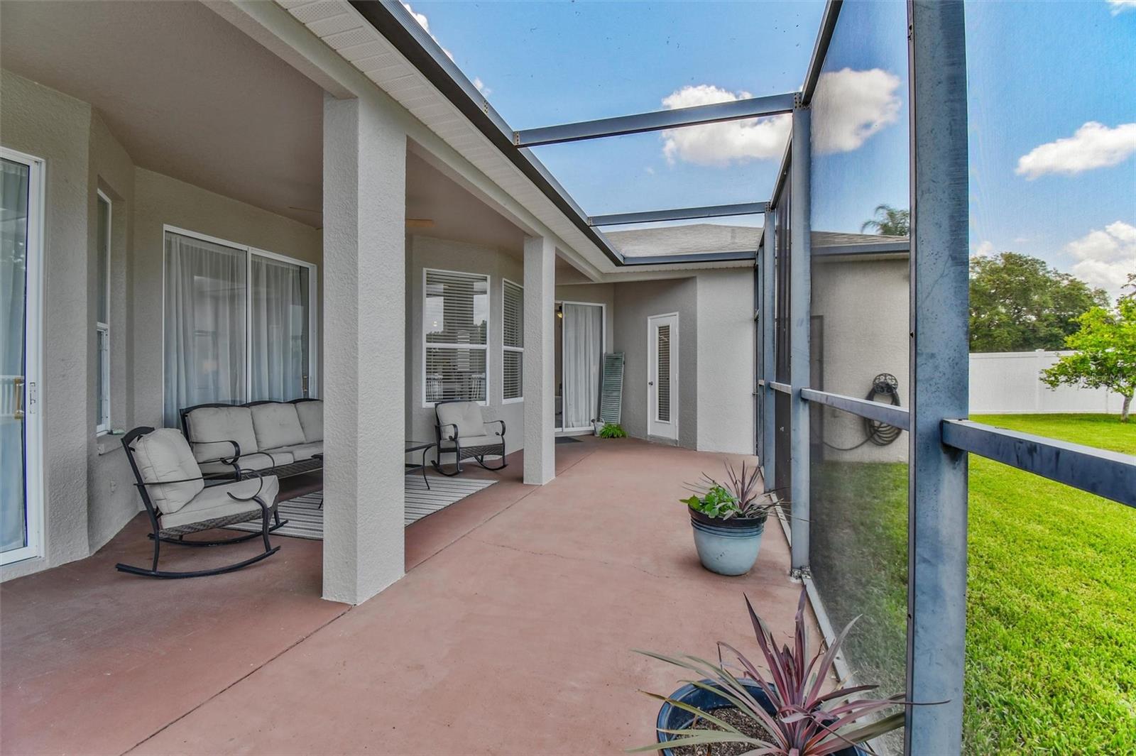 8706 LINEBROOK DR — photo 32
