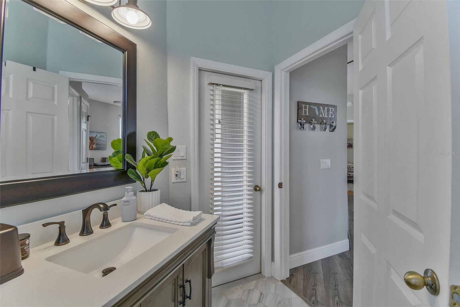 8706 LINEBROOK DR — photo 27