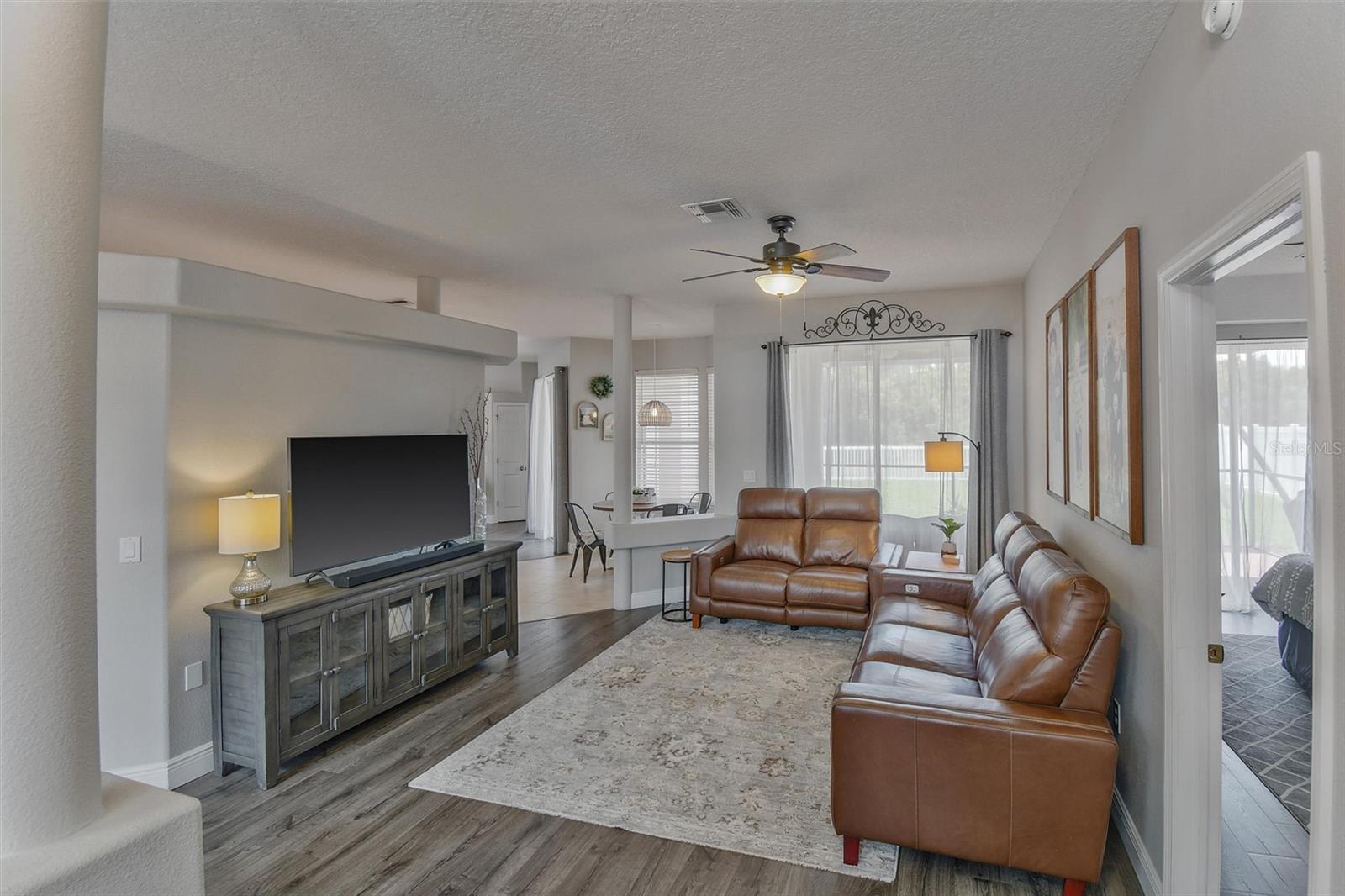 8706 LINEBROOK DR — photo 5