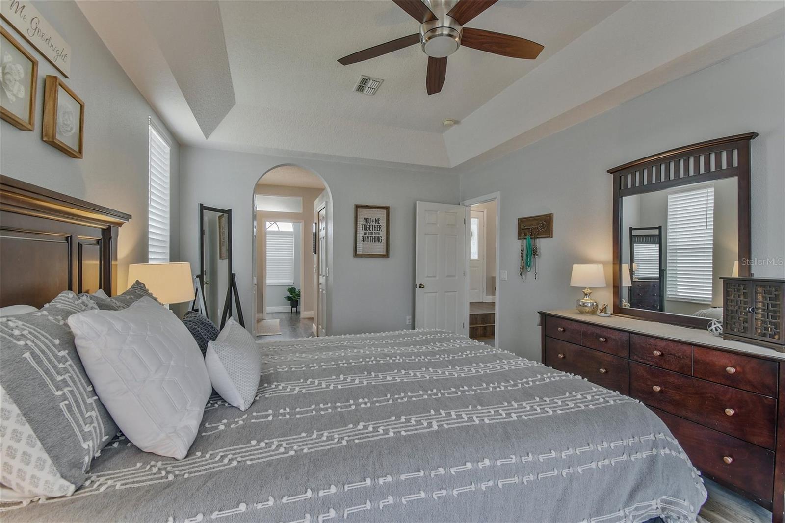 8706 LINEBROOK DR — photo 17
