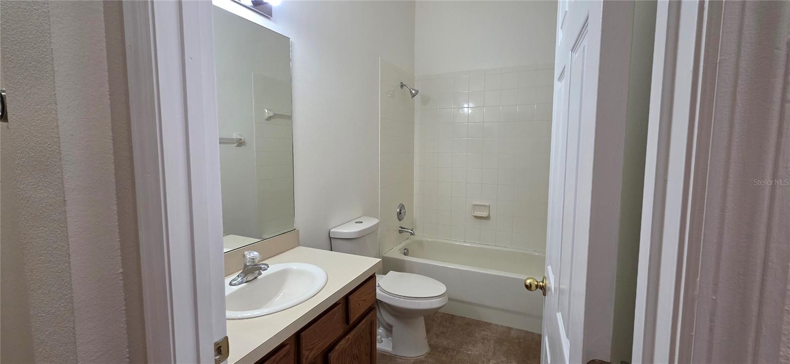 2027 STRATHMILL DR — photo 18