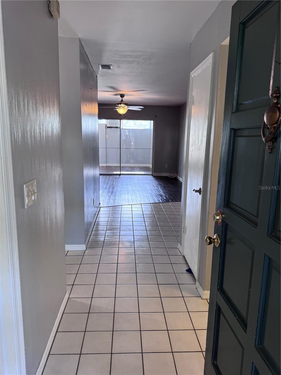 1201 N MCMULLEN BOOTH RD — photo 3