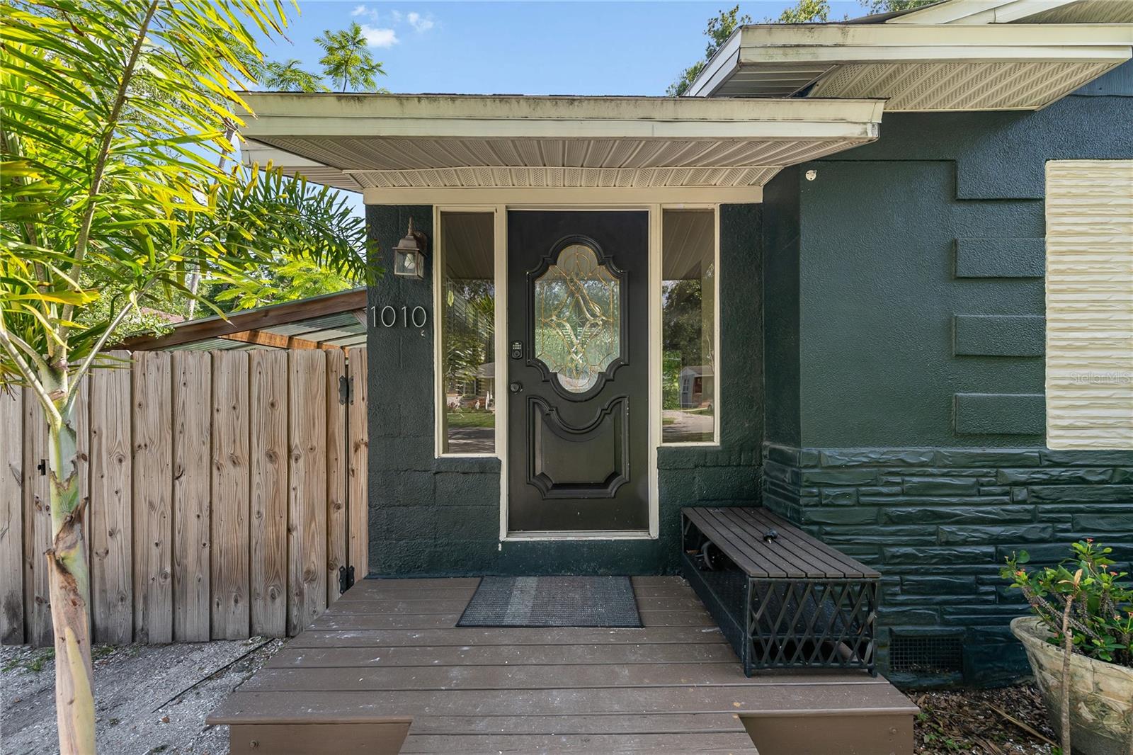 1010 W BERRY AVE — photo 4