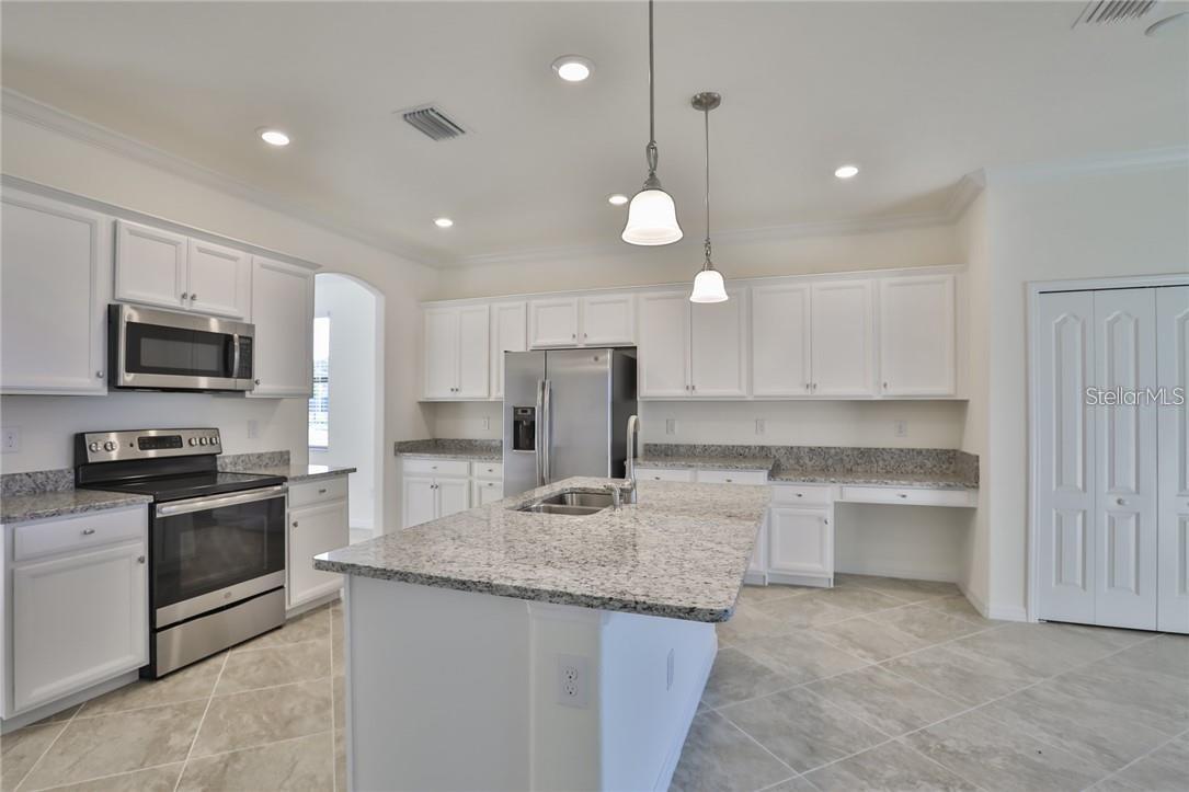 11424 SWEETGRASS DR — photo 4
