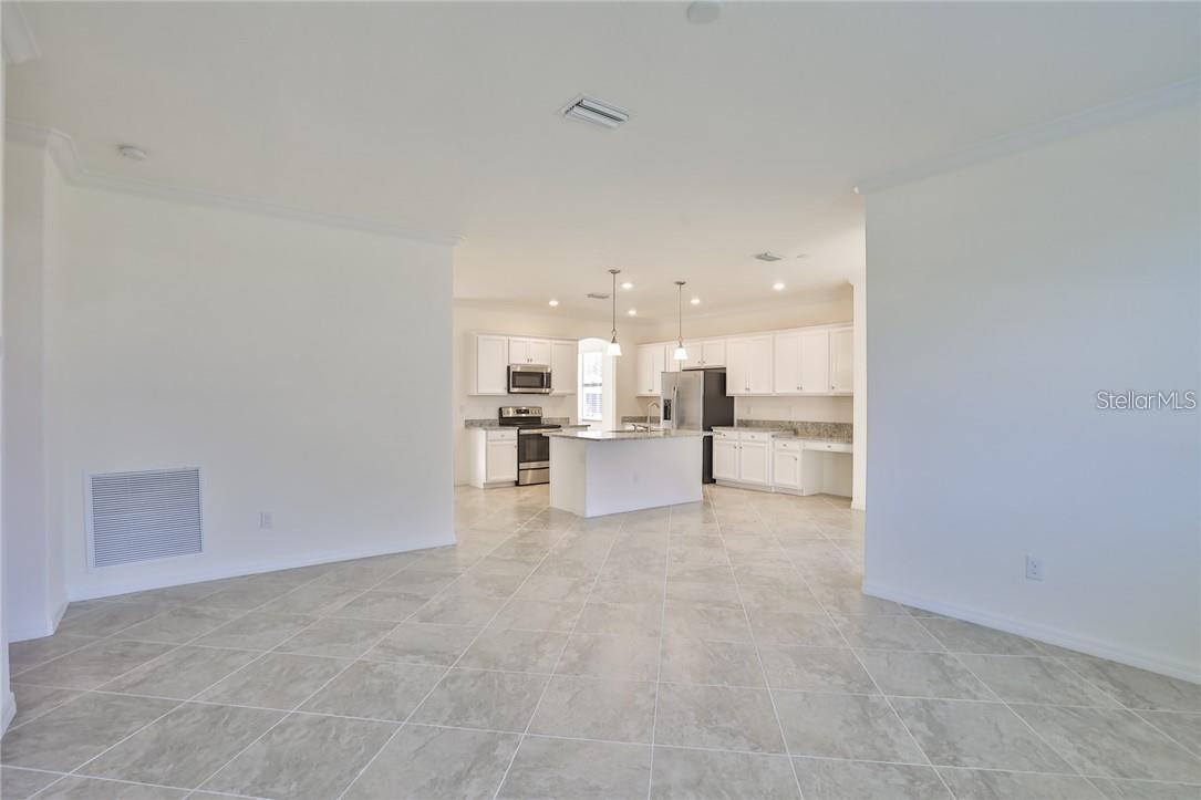 11424 SWEETGRASS DR — photo 9