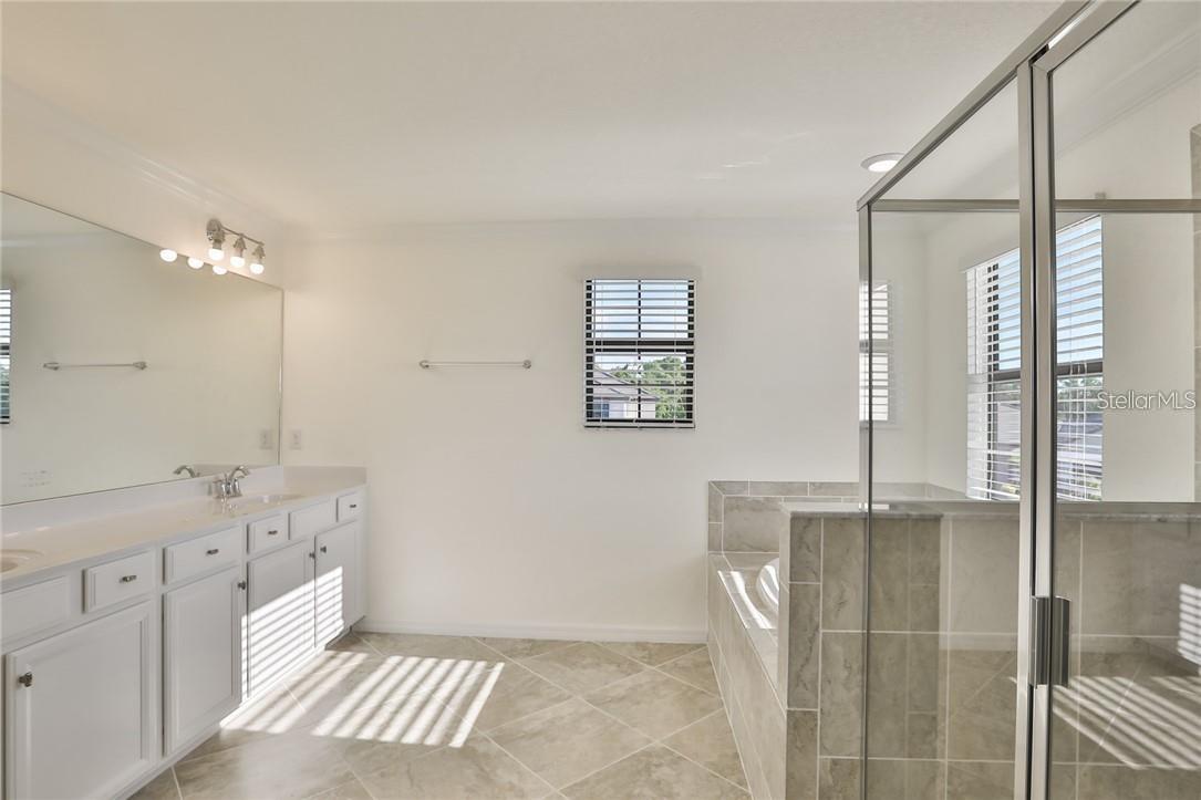 11424 SWEETGRASS DR — photo 11