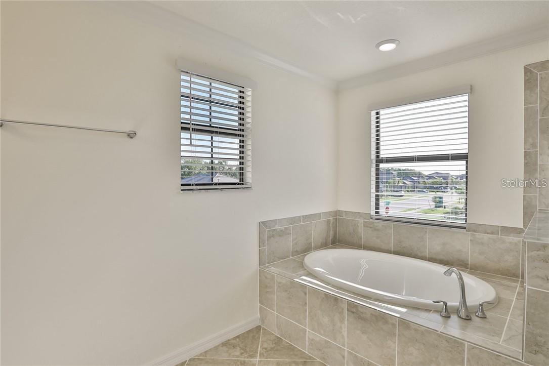 11424 SWEETGRASS DR — photo 12