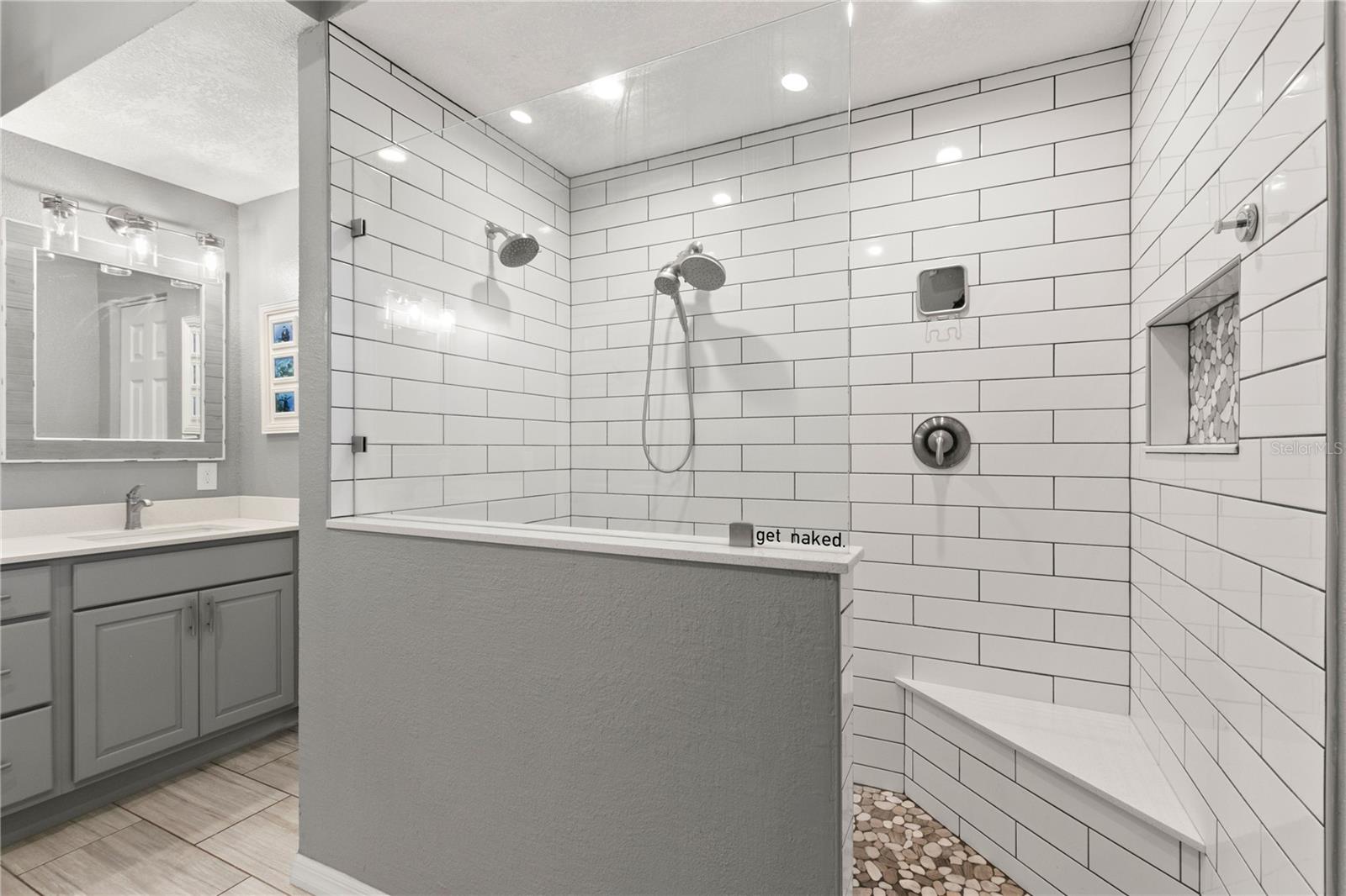 2376 HANOVER DR — photo 25
