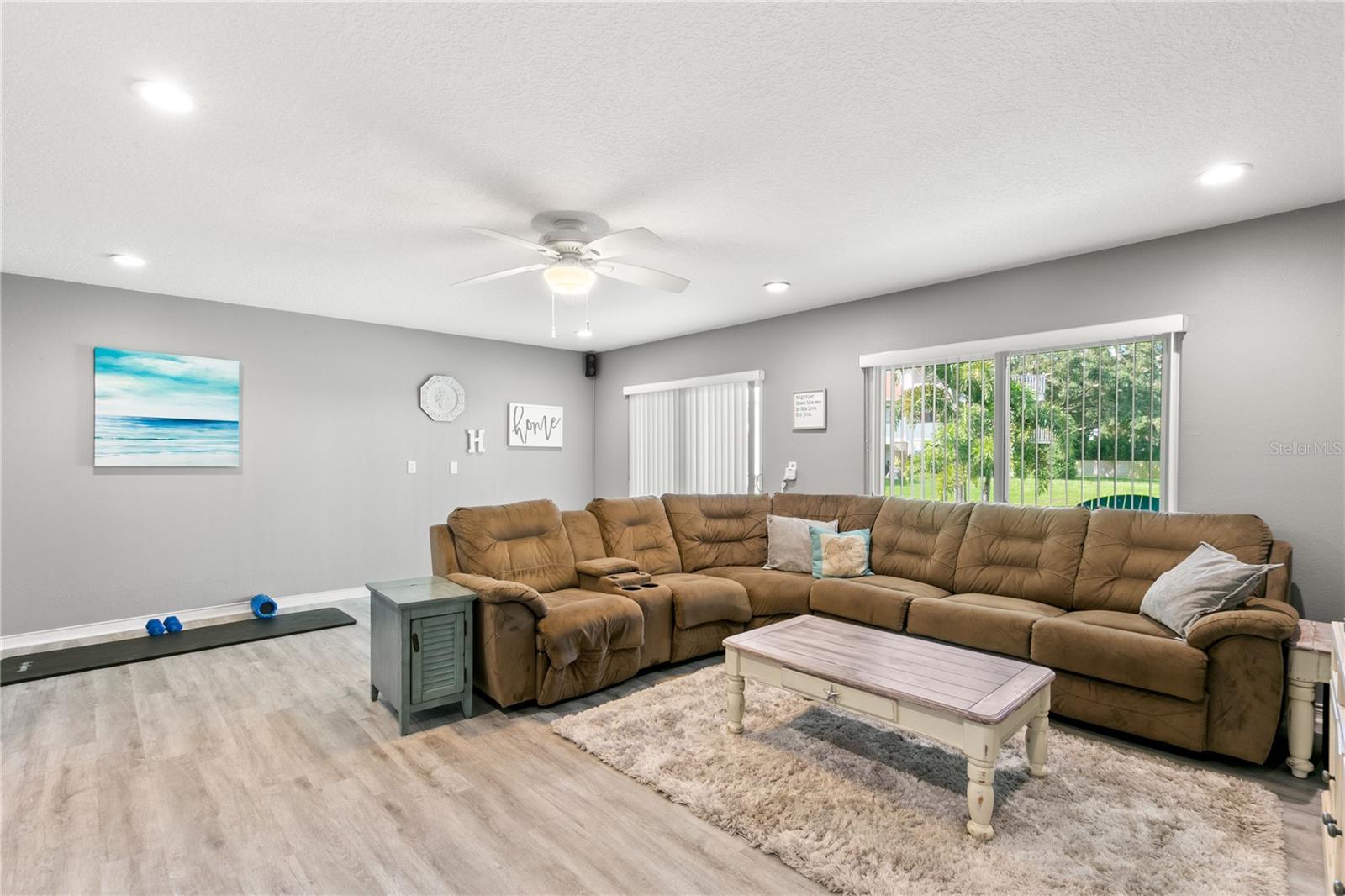 2376 HANOVER DR — photo 5