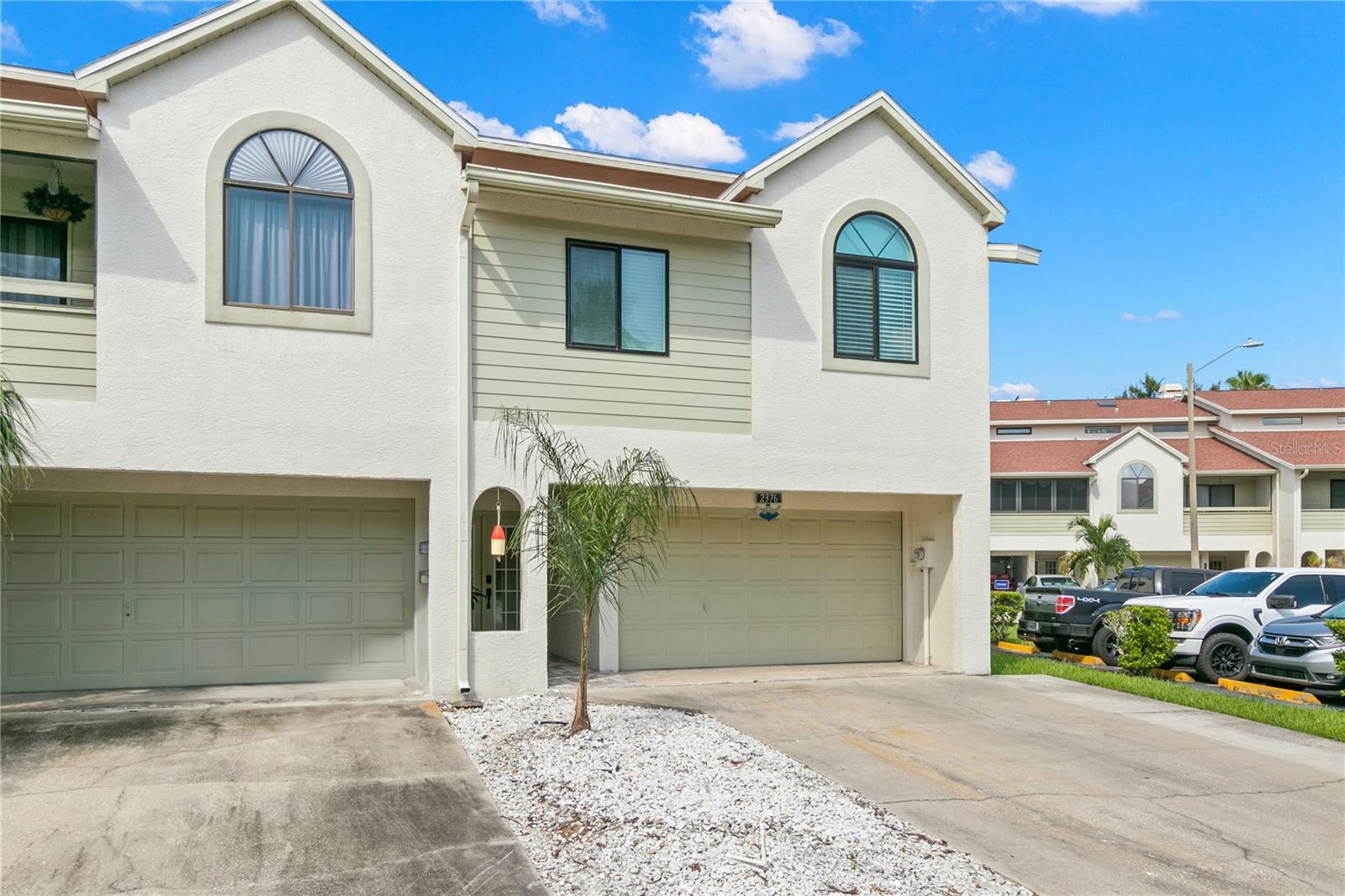 2376 HANOVER DR — photo 35