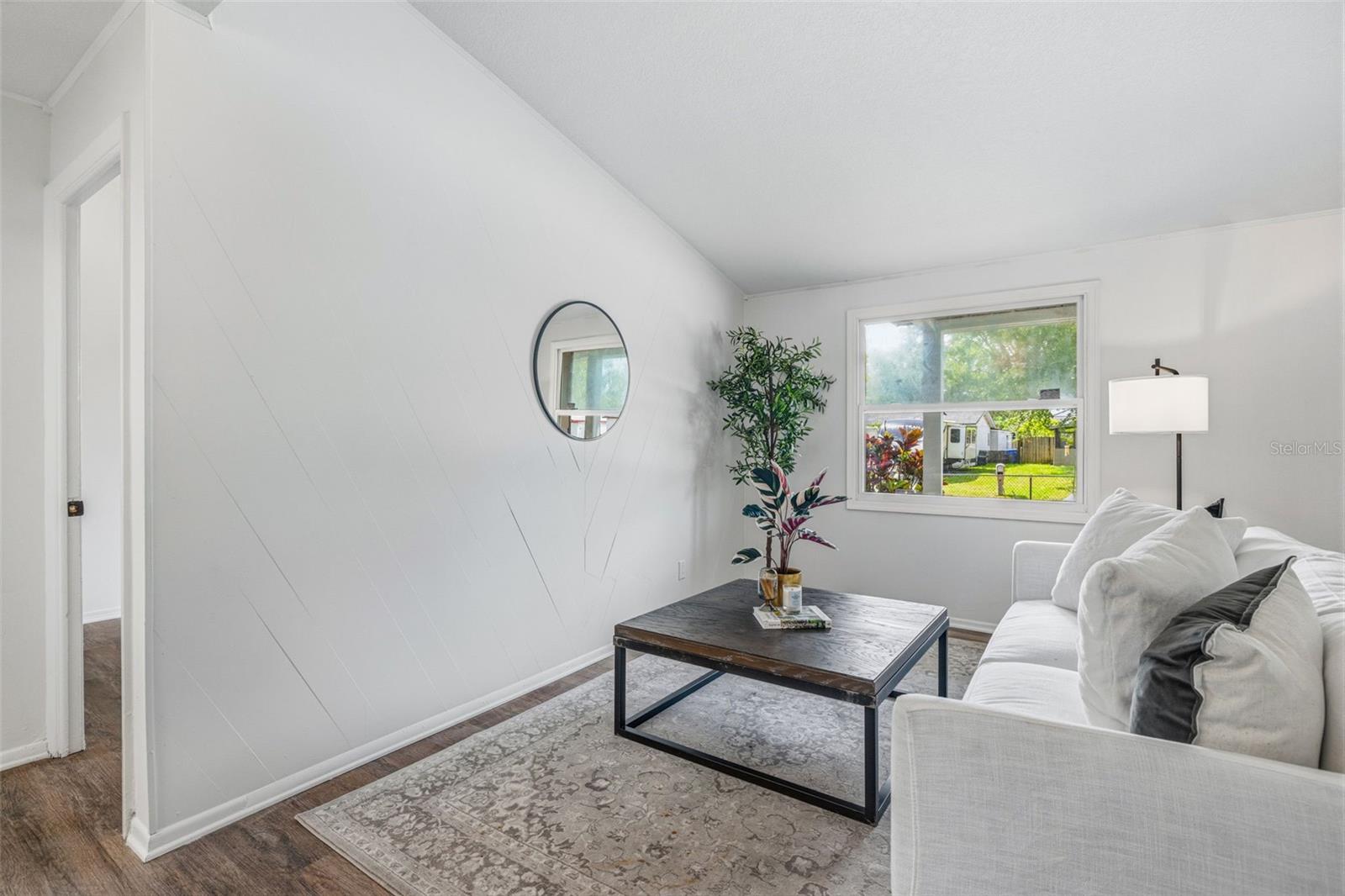 10408 VENTURA AVE — photo 9