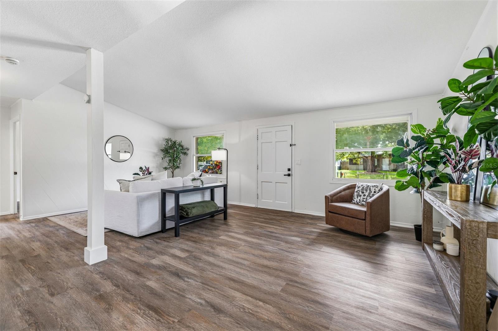 10408 VENTURA AVE — photo 4