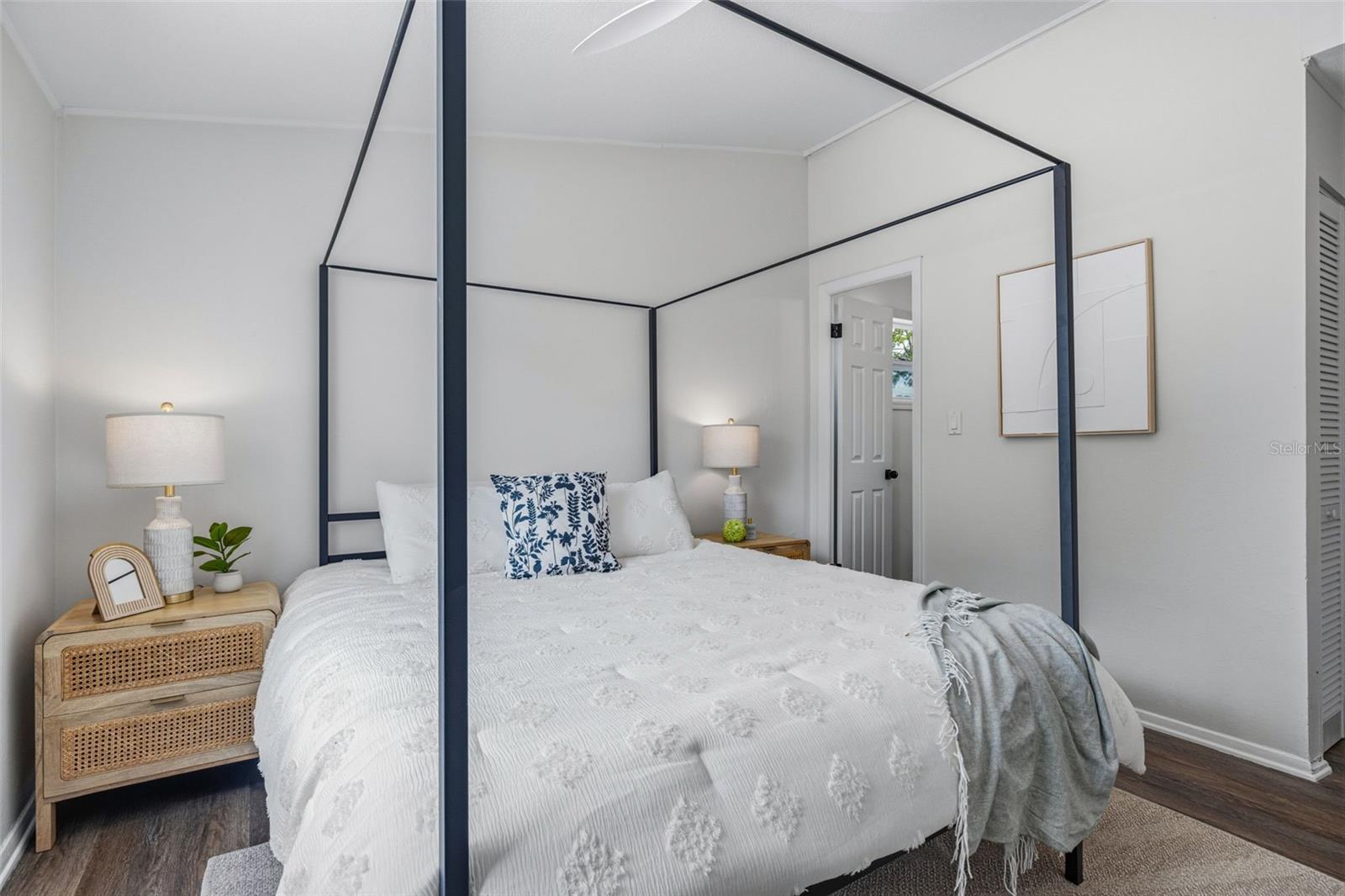 10408 VENTURA AVE — photo 17