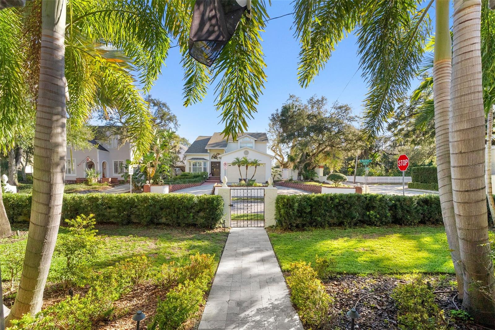 2943 W BAYSHORE CT — photo 4