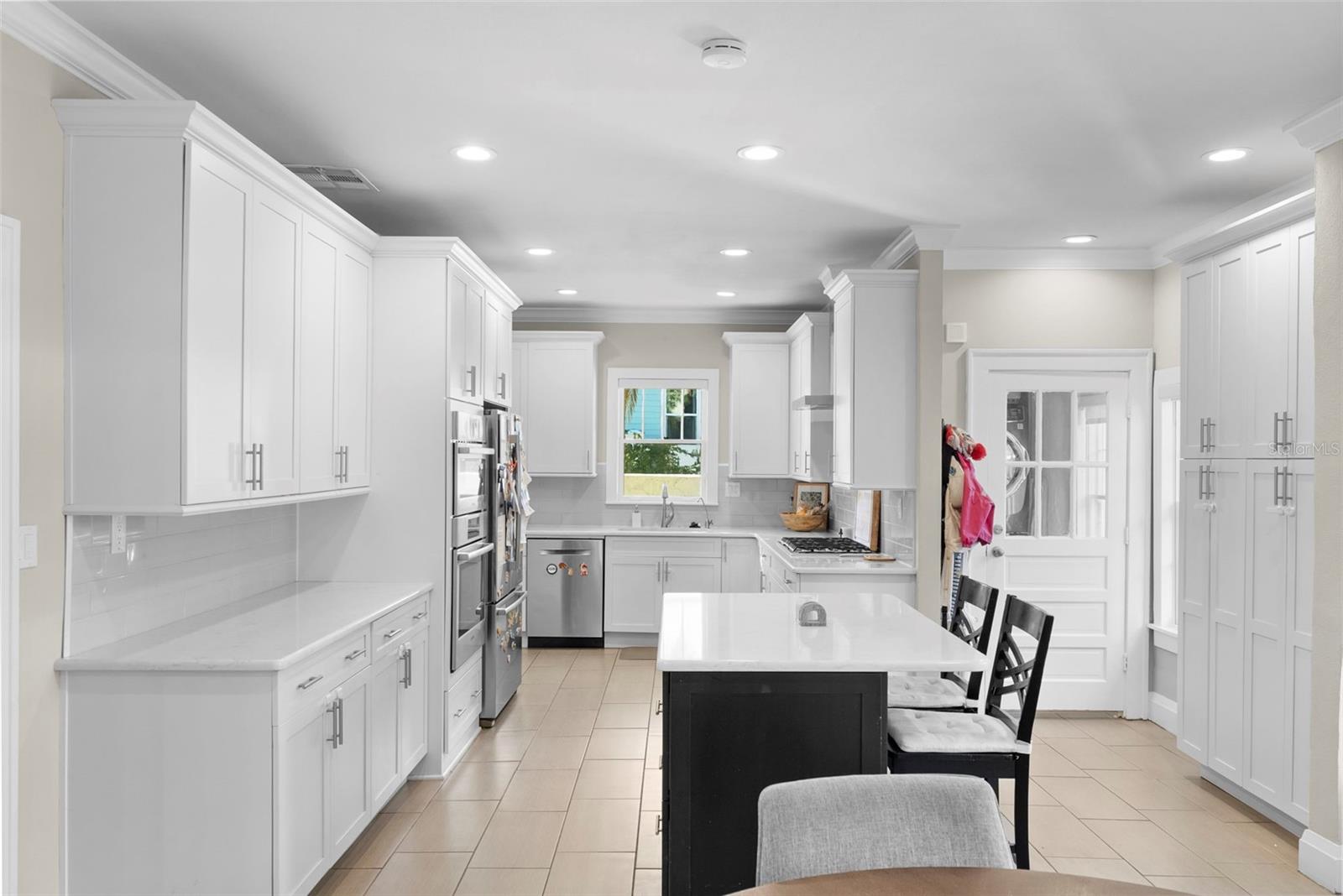 2943 W BAYSHORE CT — photo 18