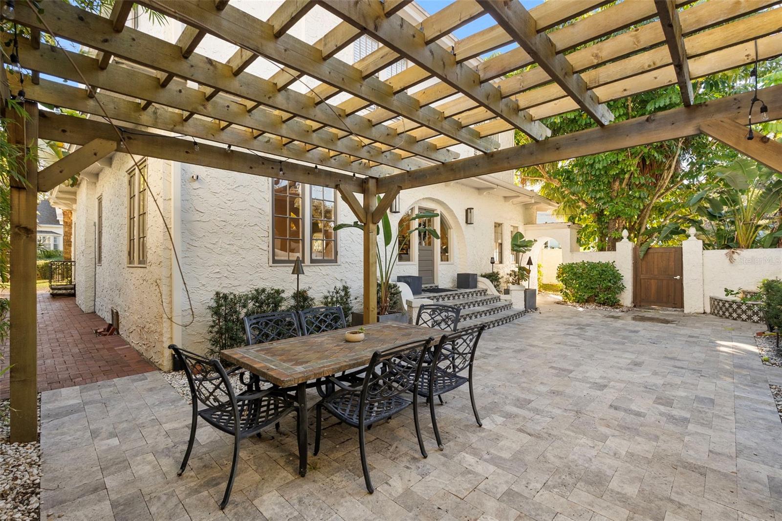 2943 W BAYSHORE CT — photo 44