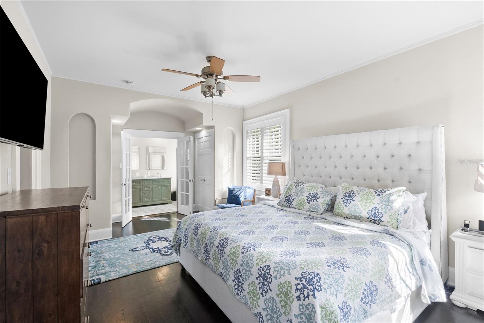 2943 W BAYSHORE CT — photo 28