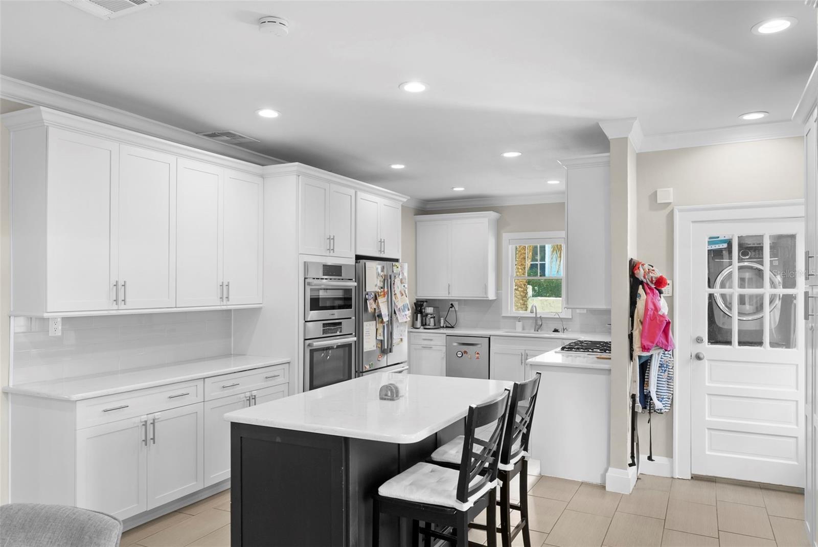 2943 W BAYSHORE CT — photo 19