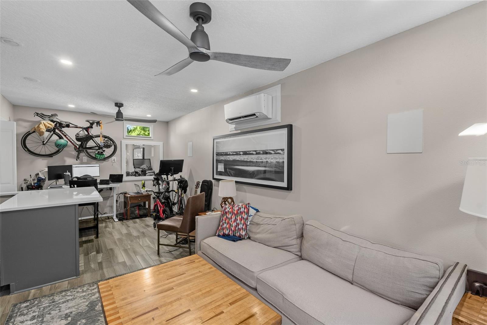 2943 W BAYSHORE CT — photo 48