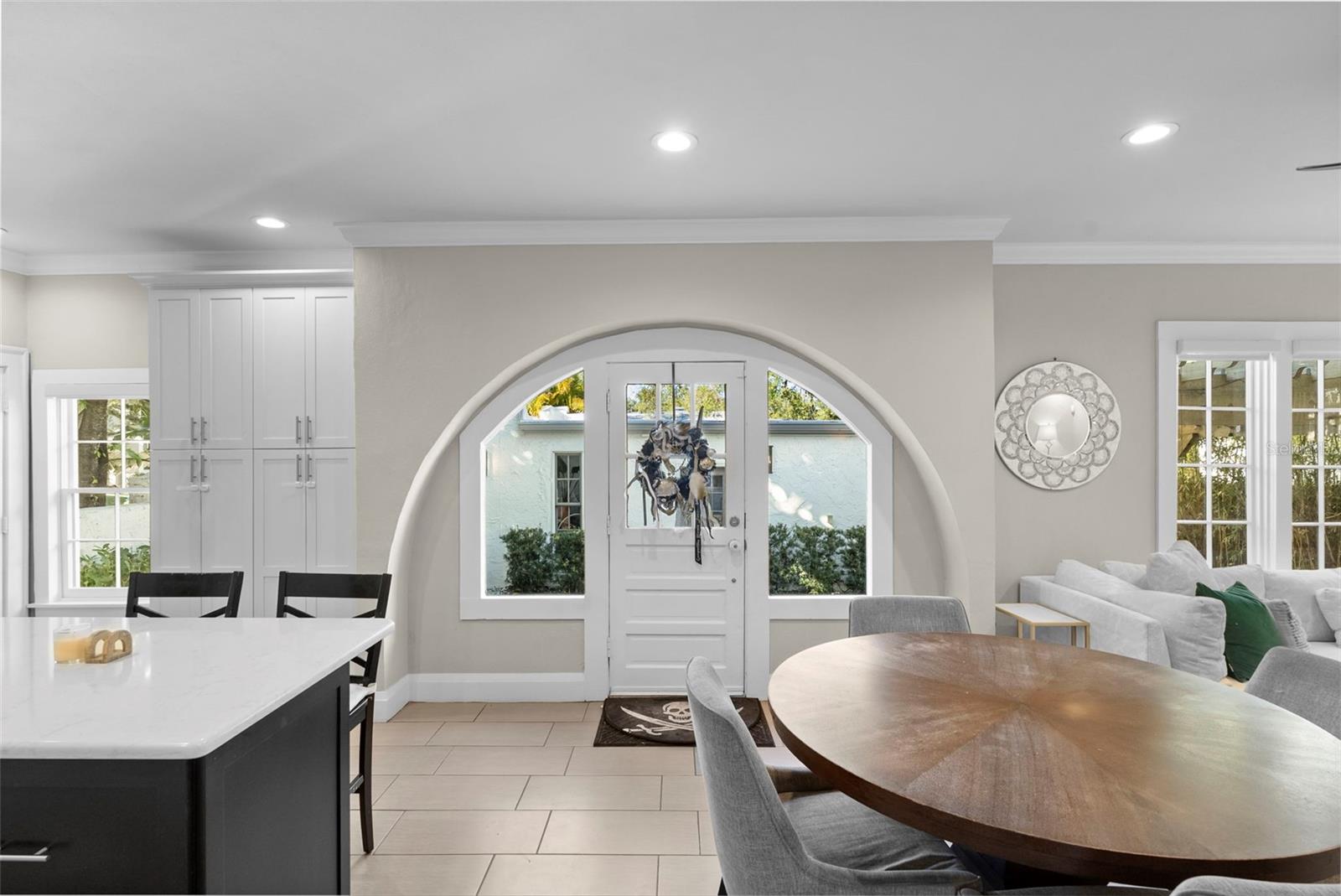 2943 W BAYSHORE CT — photo 21