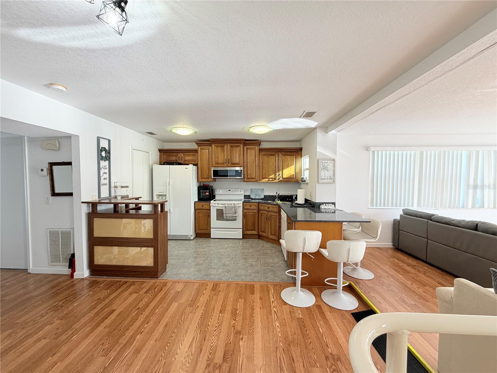 17729 GULF BLVD — photo 24
