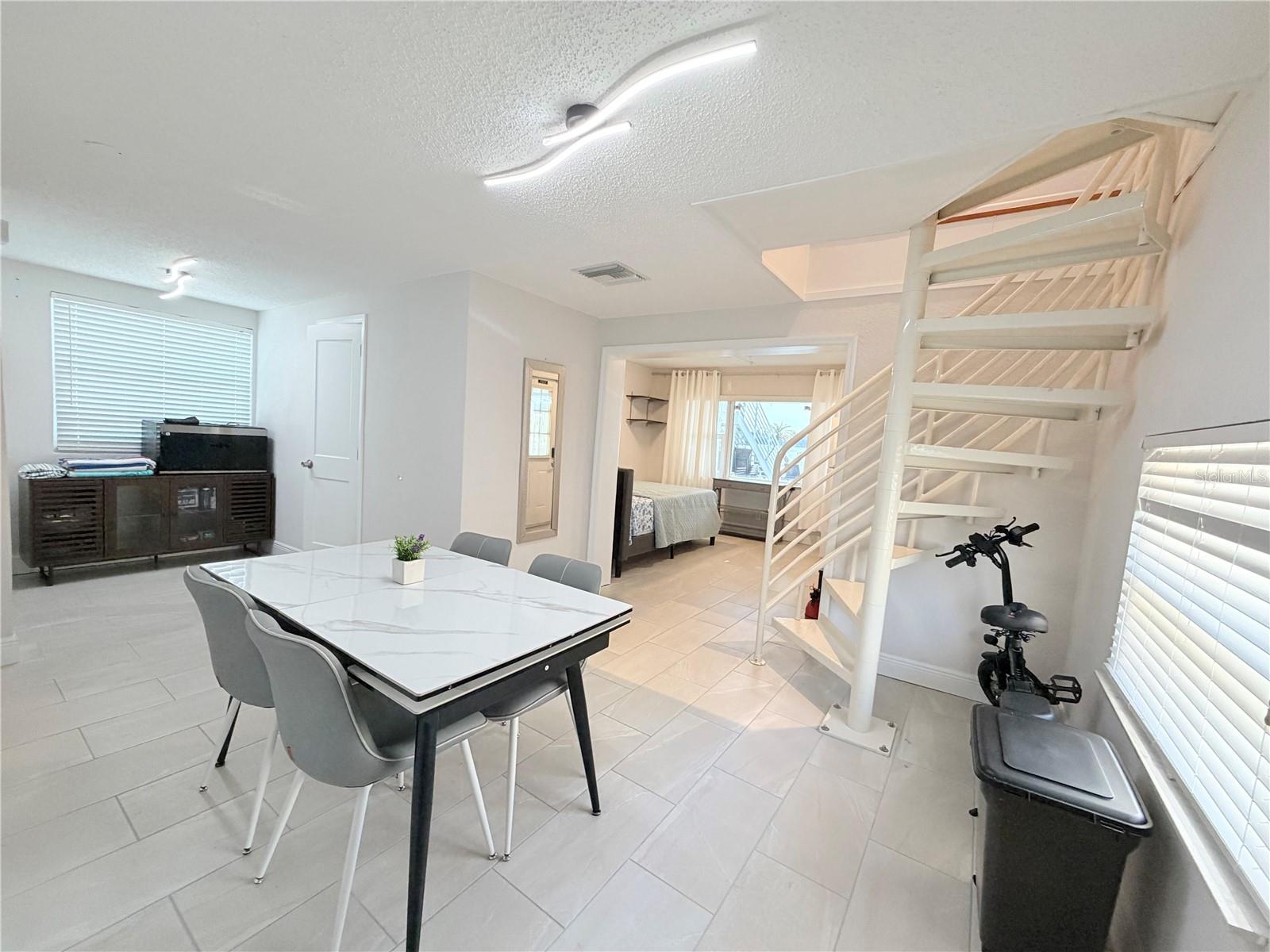 17729 GULF BLVD — photo 6